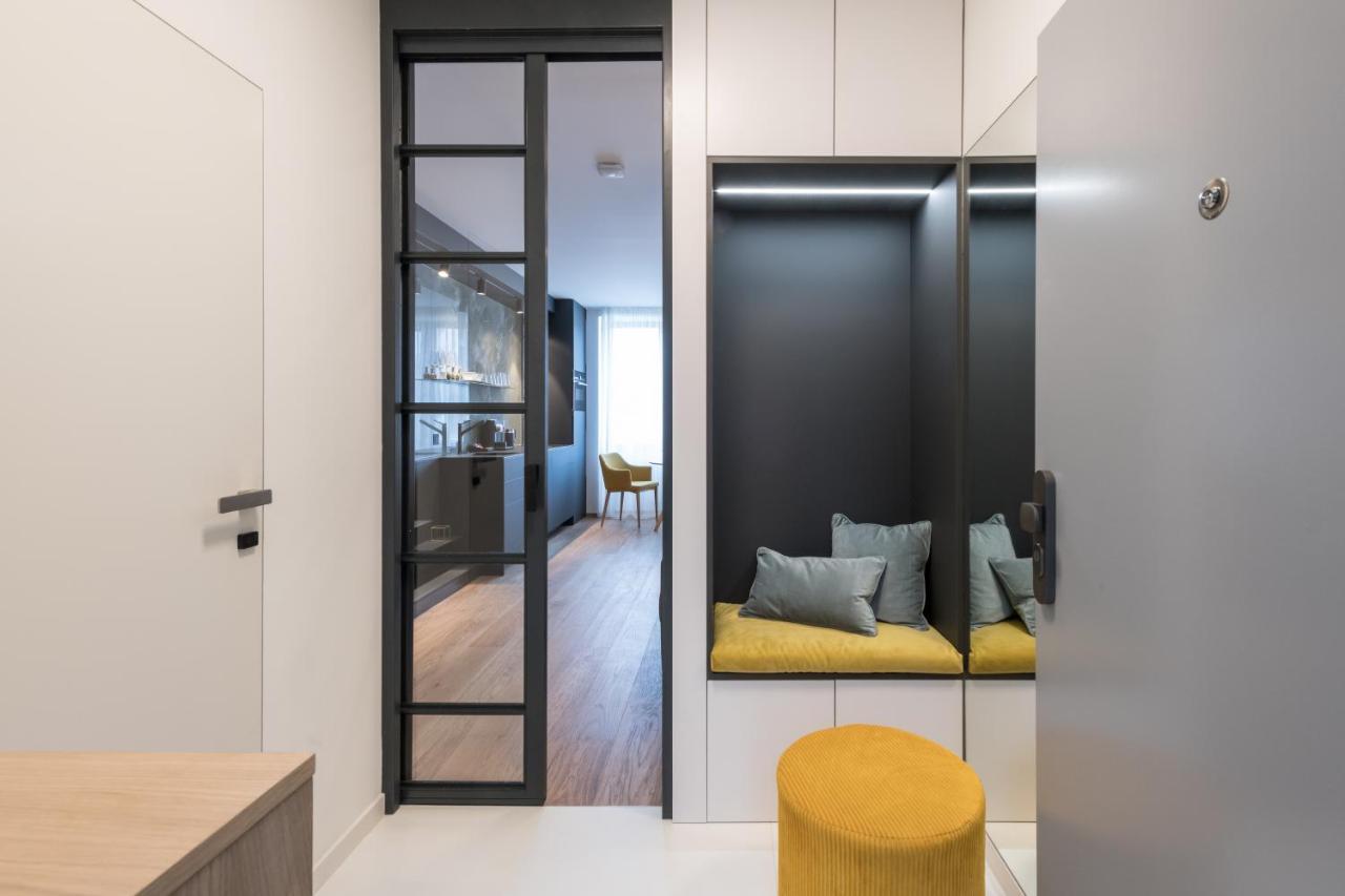 Fully Renovated Stylish Duplex In A Convenient Location Apartment Praha Bagian luar foto